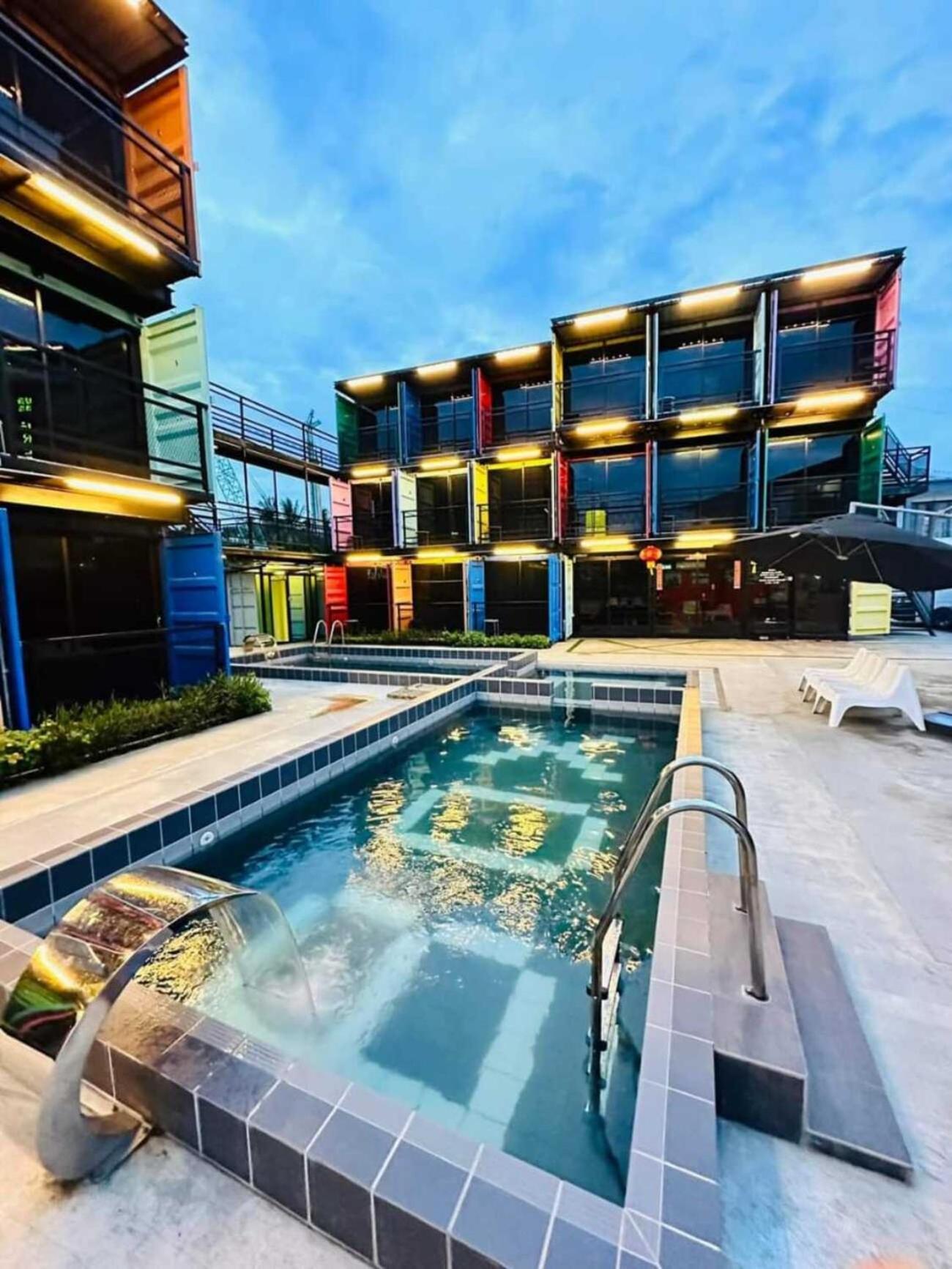 Boxinn The Kontena Home سيمبورنا المظهر الخارجي الصورة