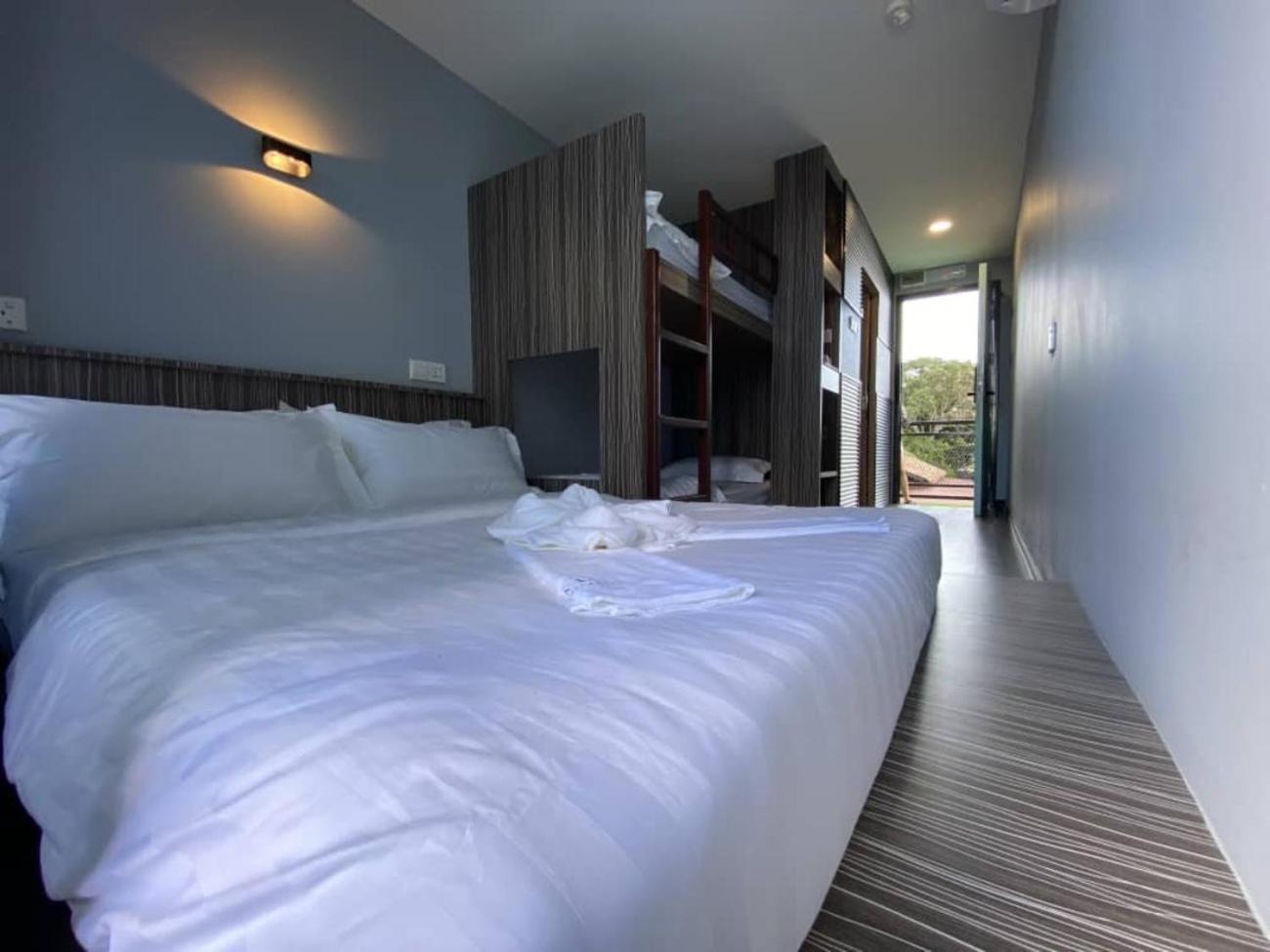Boxinn The Kontena Home سيمبورنا المظهر الخارجي الصورة